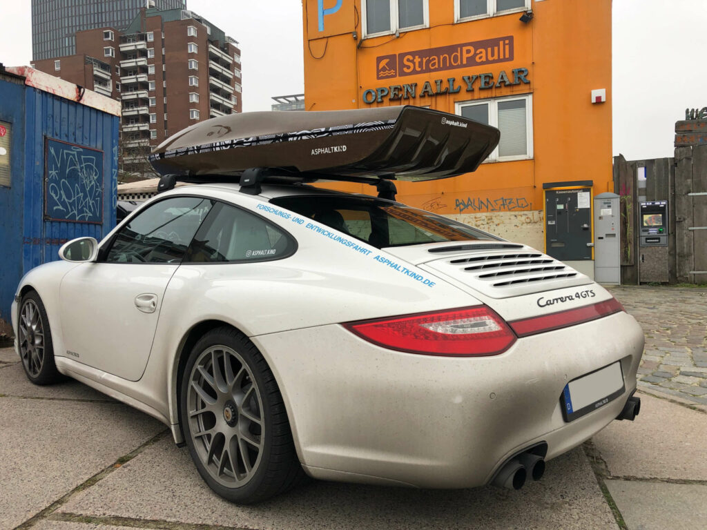 Is It Safe to Drive Fast with a Roof Bag?