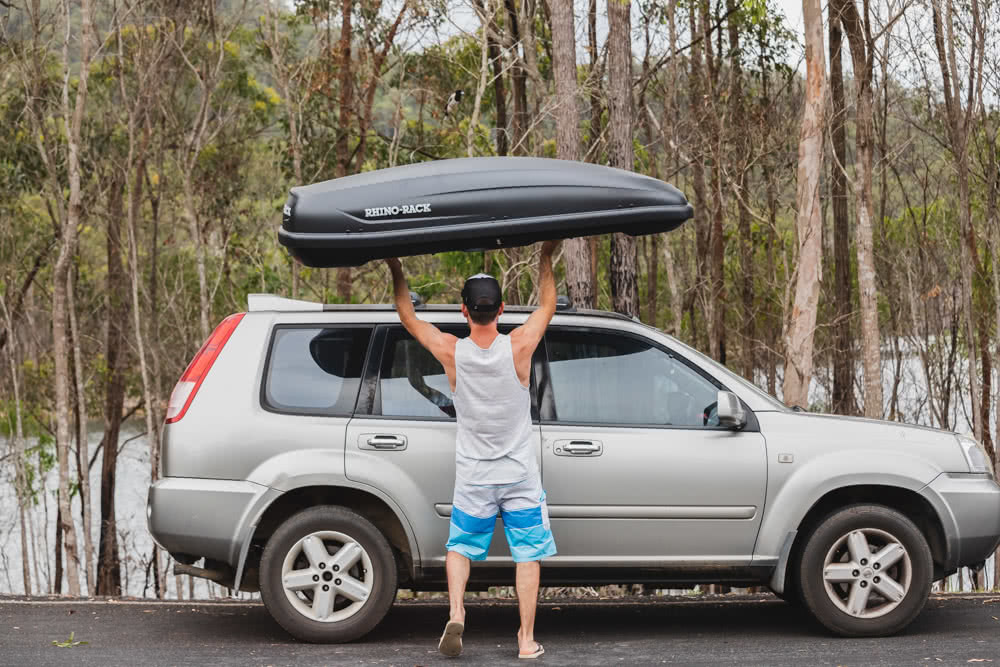 Rhino Rack Master Fit Roof Box 440 Liter, Cary up to 165 lbs of Gear, Roof Box, Black (RMFT440)