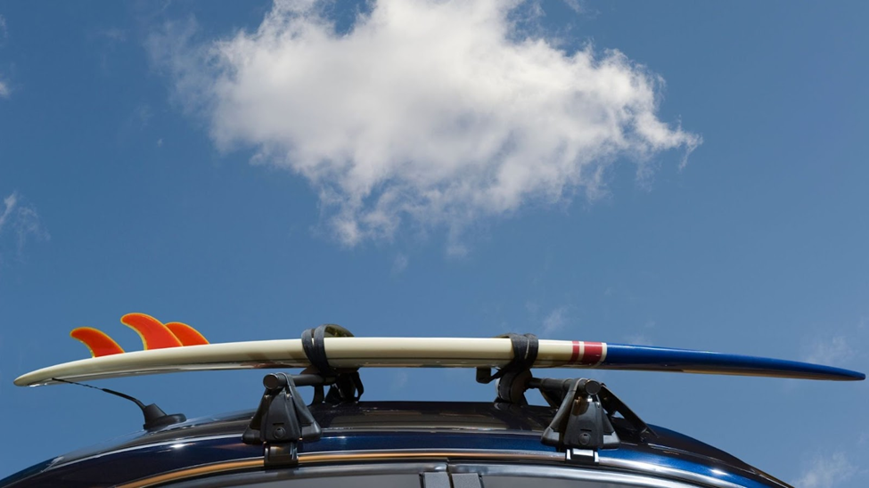 The Ultimate Guide: How to Attach a Surfboard Bag to a Roof Rack